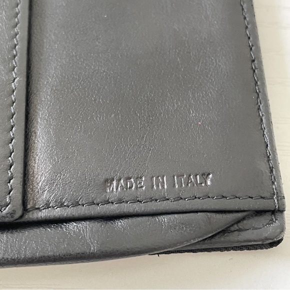 Prada quilted nylon triangle logo lambskin leather bifold wallet - Picture 10 of 11